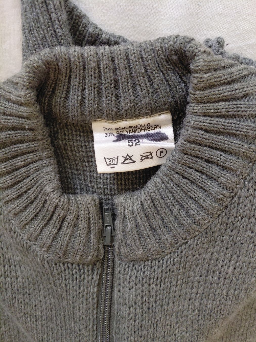 Schweizer Armee Uniformen: ORIGINAL SCHWEIZER ARMEE WOLLENSAU / WOLLPULLOVER GR. 52 – Gebraucht aus Embrach von avesi 1