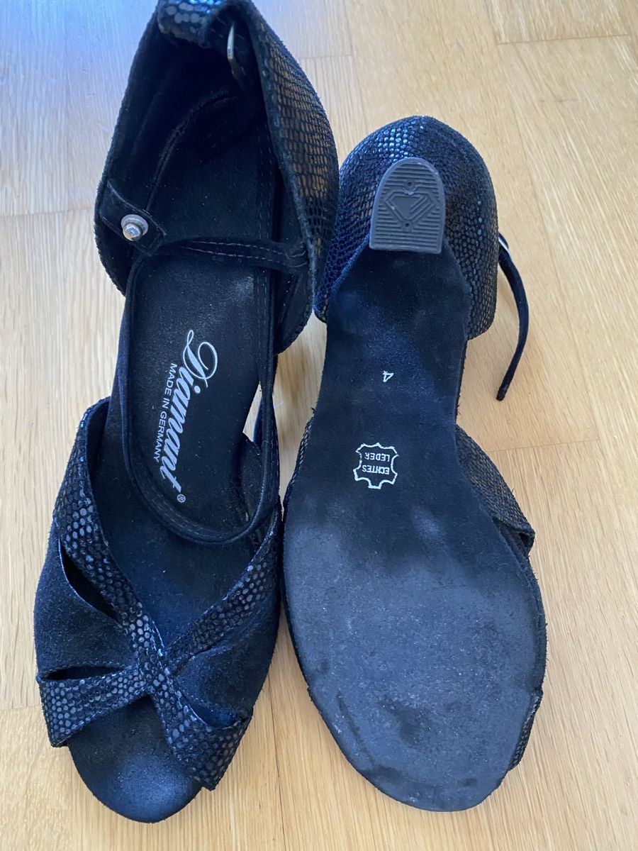 Chaussures femmes: Tanzschuhe Leder, Grösse 37 – D'occasion à Zürich par casiana 2