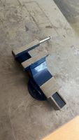 Schraubstock blau Metall guter Zustand