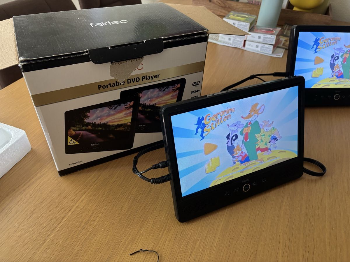 Lecteur media portable: DVD player für Auto – D'occasion à Zuerich par Giovas 3
