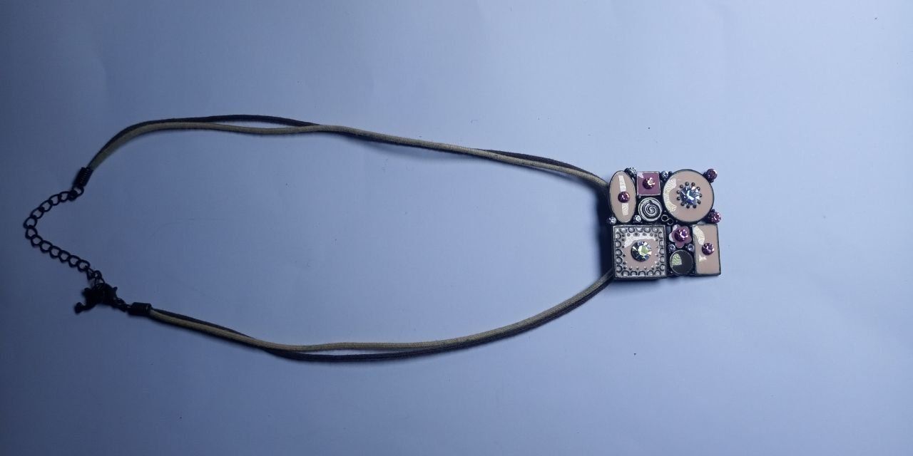 Catenine: Boho Designer Kette mit Email Strass Vintage Hippie – Usato da St. Gallen venduto da Hereplaysmusic 4