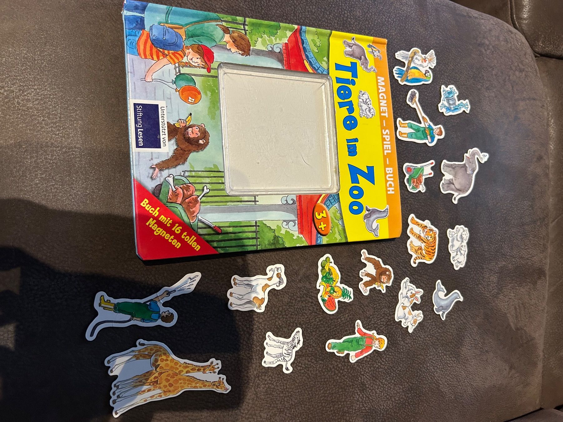 Libri: 3 Kinderbücher mit Magnetfiguren – Nuovo (secondo la descrizione) da Willisau venduto da Geissbock11 5