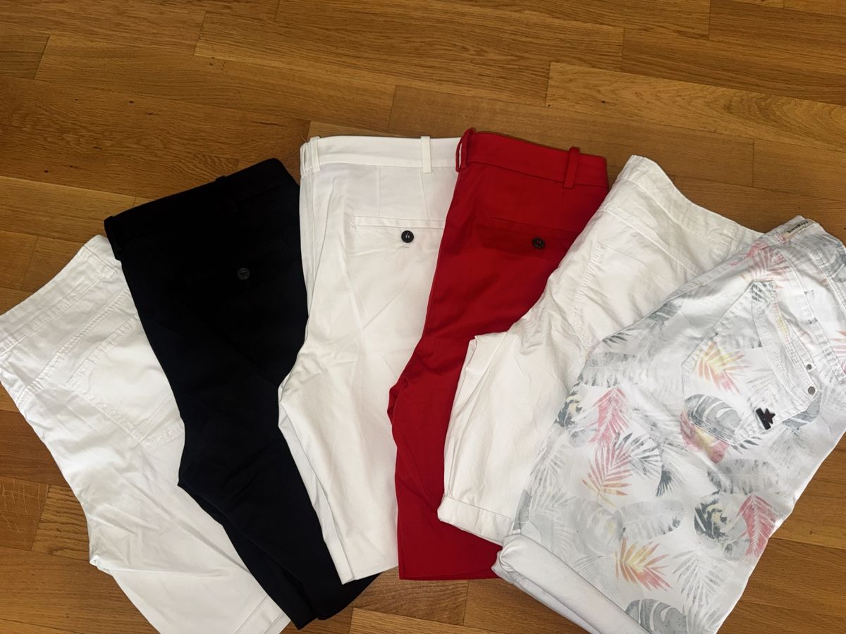 Kleiderpakete: Shorts Damen 5 Stücke Grösse M – Gebraucht aus Neuenhof von Bornsh 3
