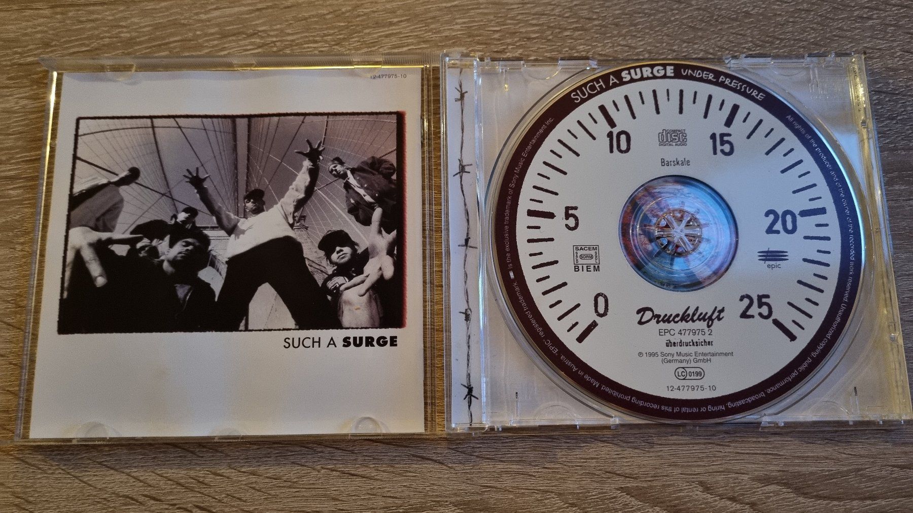 CD: Such A Surge - Under Pressure – Usato da Hagenbuch ZH venduto da lecterr55 1