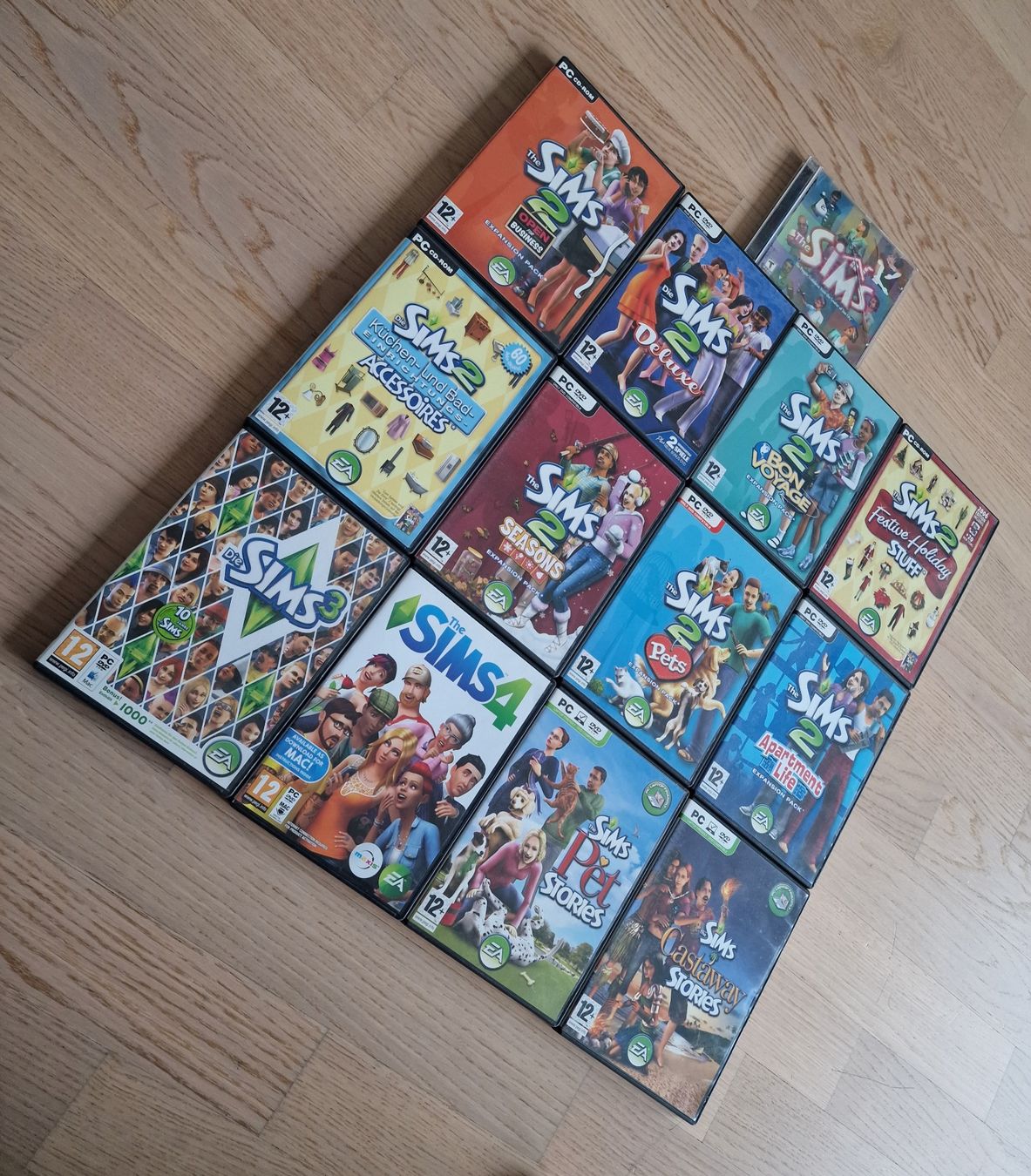 Giochi: PC SIMS COLLECTION / SAMMLUNG - 13 SPIELE IM BUNDLE – Usato da Birsfelden venduto da Dealgoenner24 3