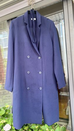 WE-Blazerkleid dunkelblau Gr. XL, neuwertig.