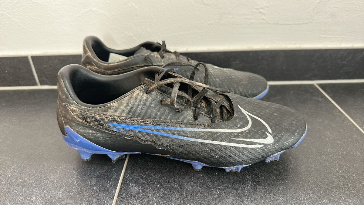 Scarpe da uomo: Fussballschuhe Nike Phantom Grösse 42.5  – Usato da Seon venduto da Melanie82