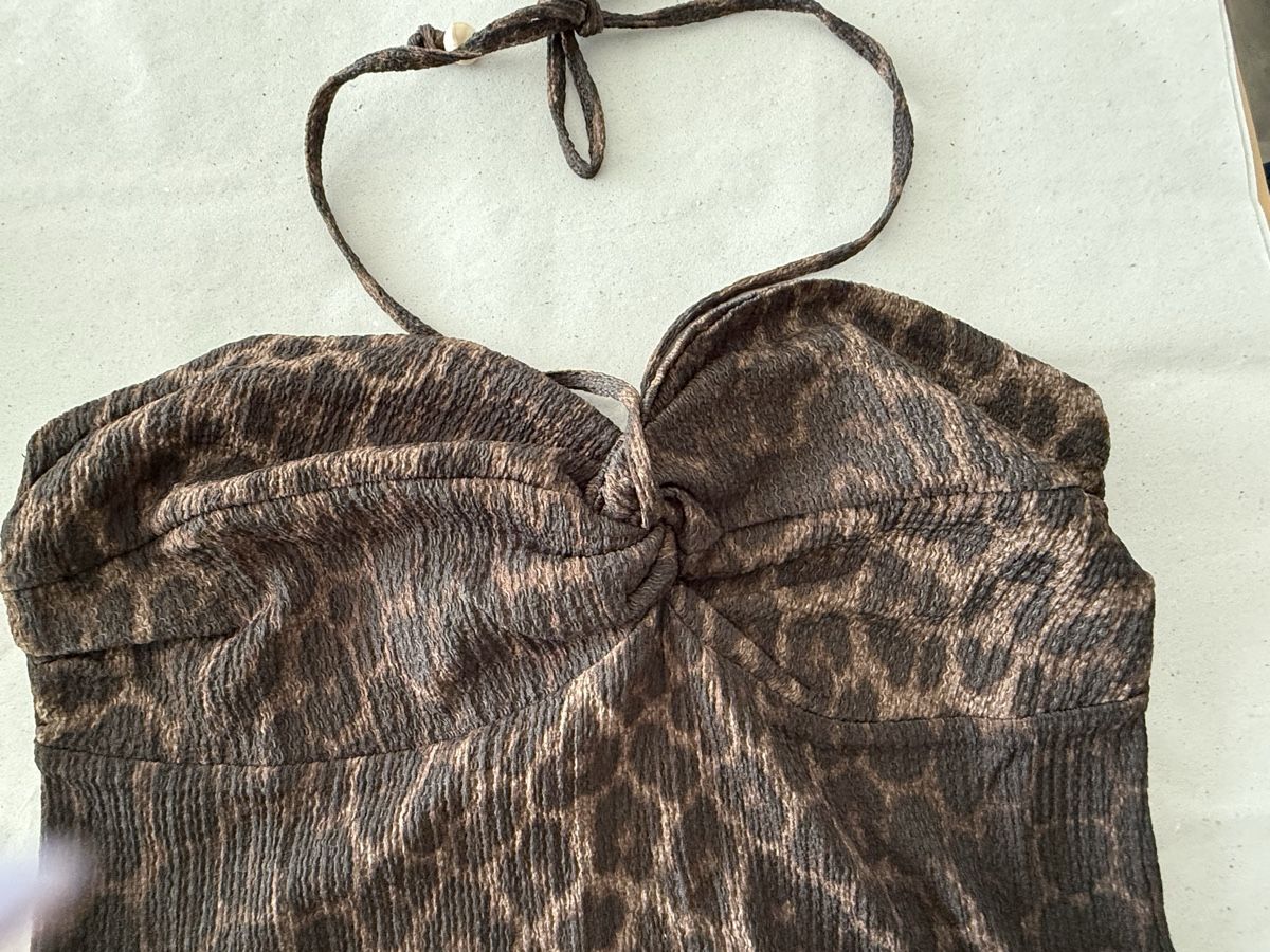 H&M Top: KURZES NECKHOLDER-TOP Grösse L – Nuovo (secondo la descrizione) da Pfeffikon LU venduto da pepino17 4