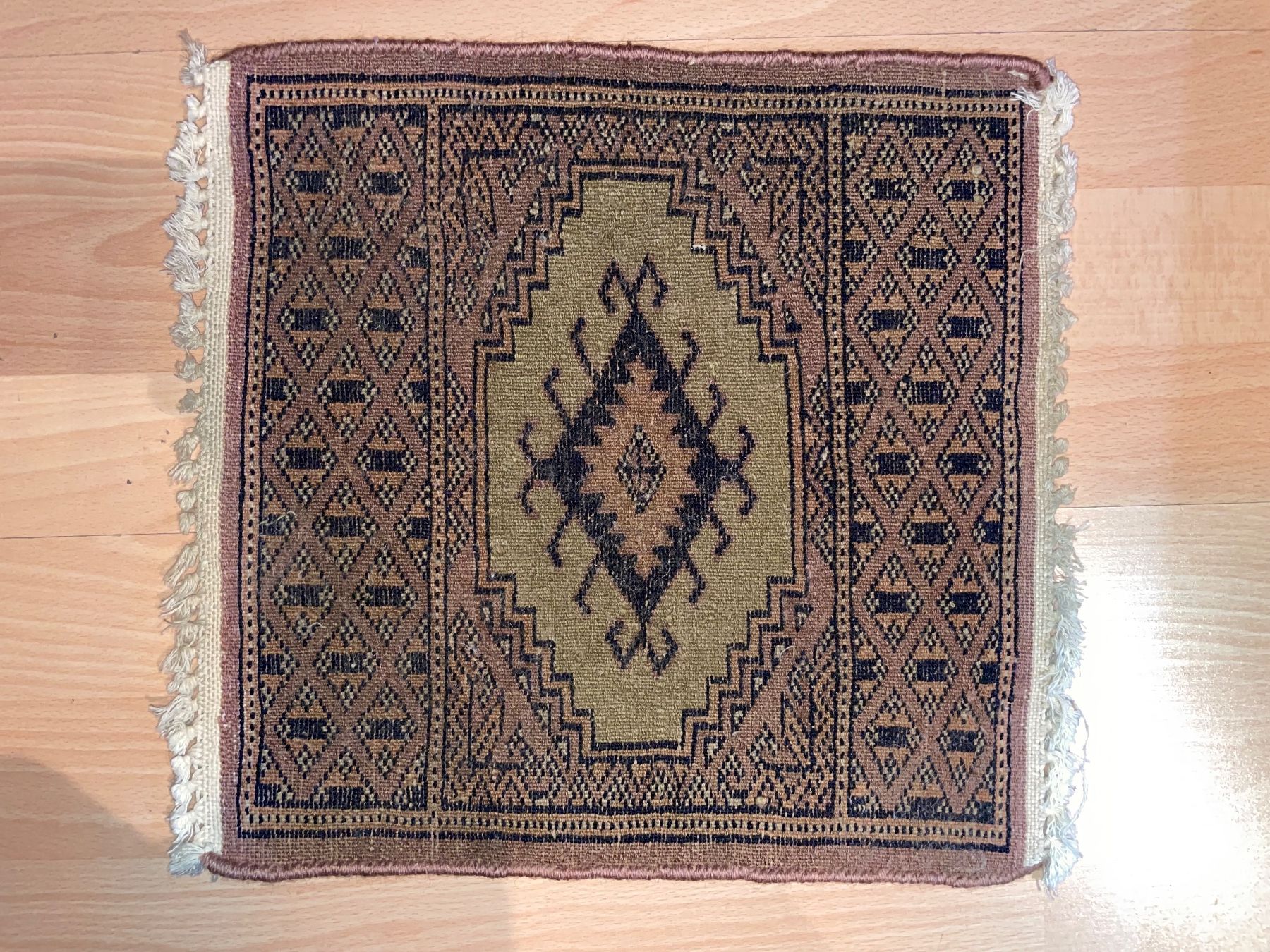 Tappeti: Tapis décoratif d'Orient vintage – Usato da Oron-la-Ville venduto da W.XIX 2