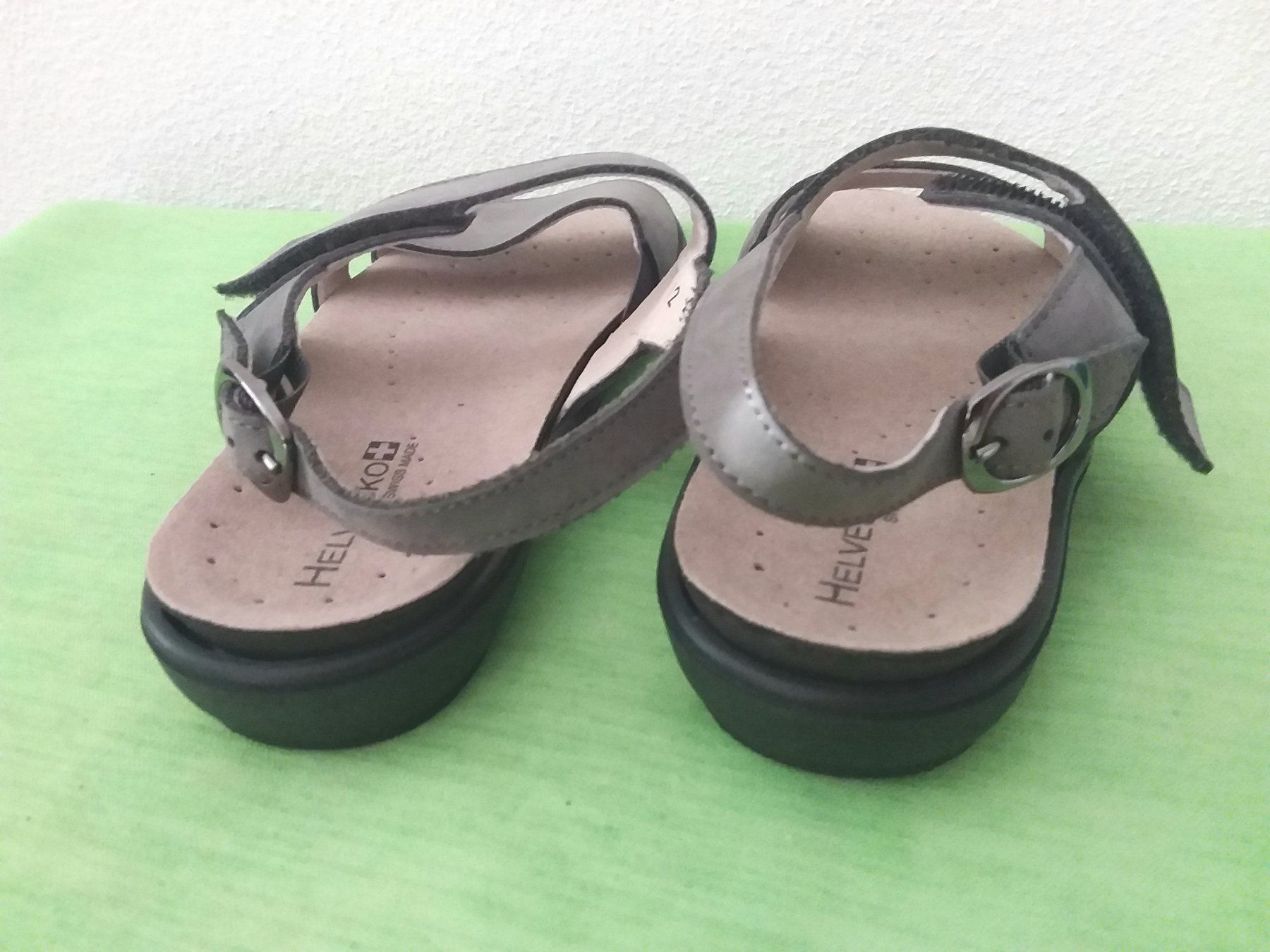 Helvesko Scarpe da donna: HELVESKO Sandalen, Gr 36, neuwertig – Nuovo (secondo la descrizione) da Uitikon Waldegg venduto da Risibisi7 1