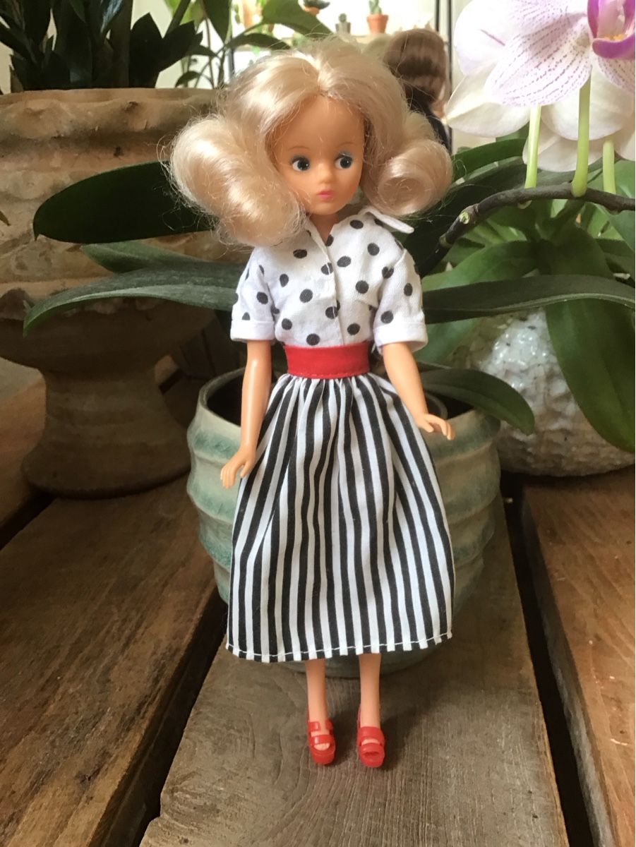 Bambole: Dizzy Daisy Mary Quant mit Outfits – Usato da Birsfelden venduto da rah_8bfj 2