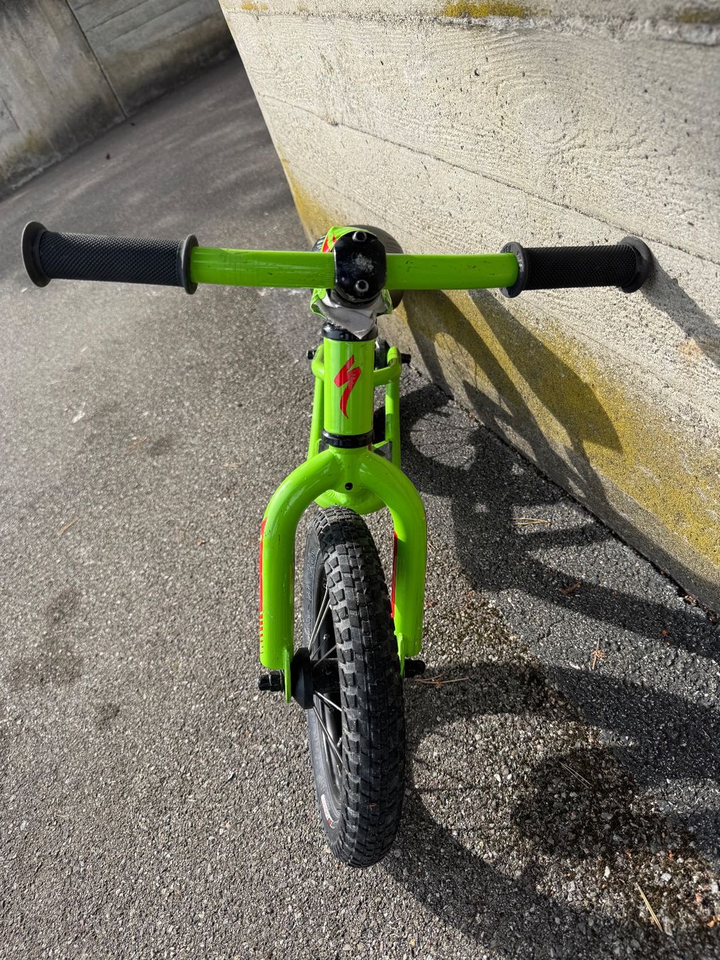 Specialized Biciclette: Specialized Hotwalk Laufrad Green 12" – Usato da Zürich venduto da CircularEco 3