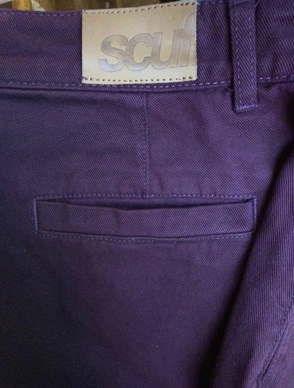 Scuffers Jeans: scuffers Shell Burgundy Pants – Usato da Erlach venduto da VerkaufX 2