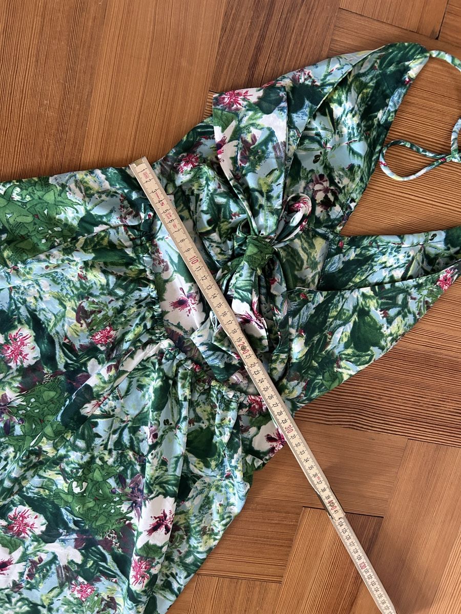 Vestiti: Robe de plage dos-nu – Usato da Neuchâtel venduto da Yaya2020 4