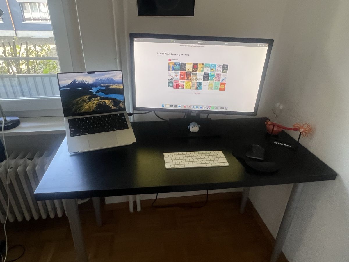 Scrivanie: IKEA Vika Amon Table 120 x 60 cm – Usato da Zürich venduto da far_2zpy