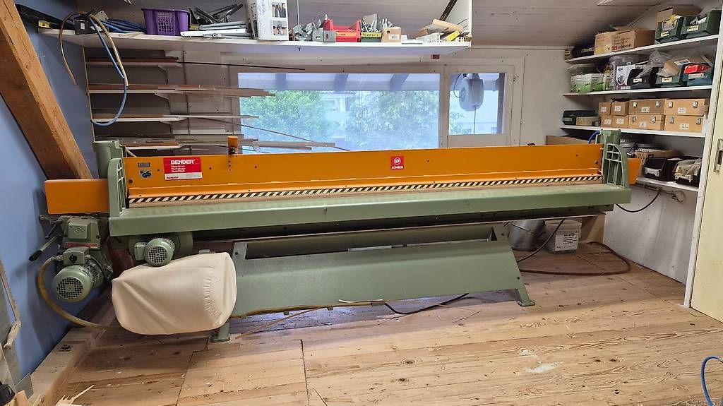 Tutte le macchine: Furnier-Schneidemaschine – Usato da Adliswil venduto da Space07