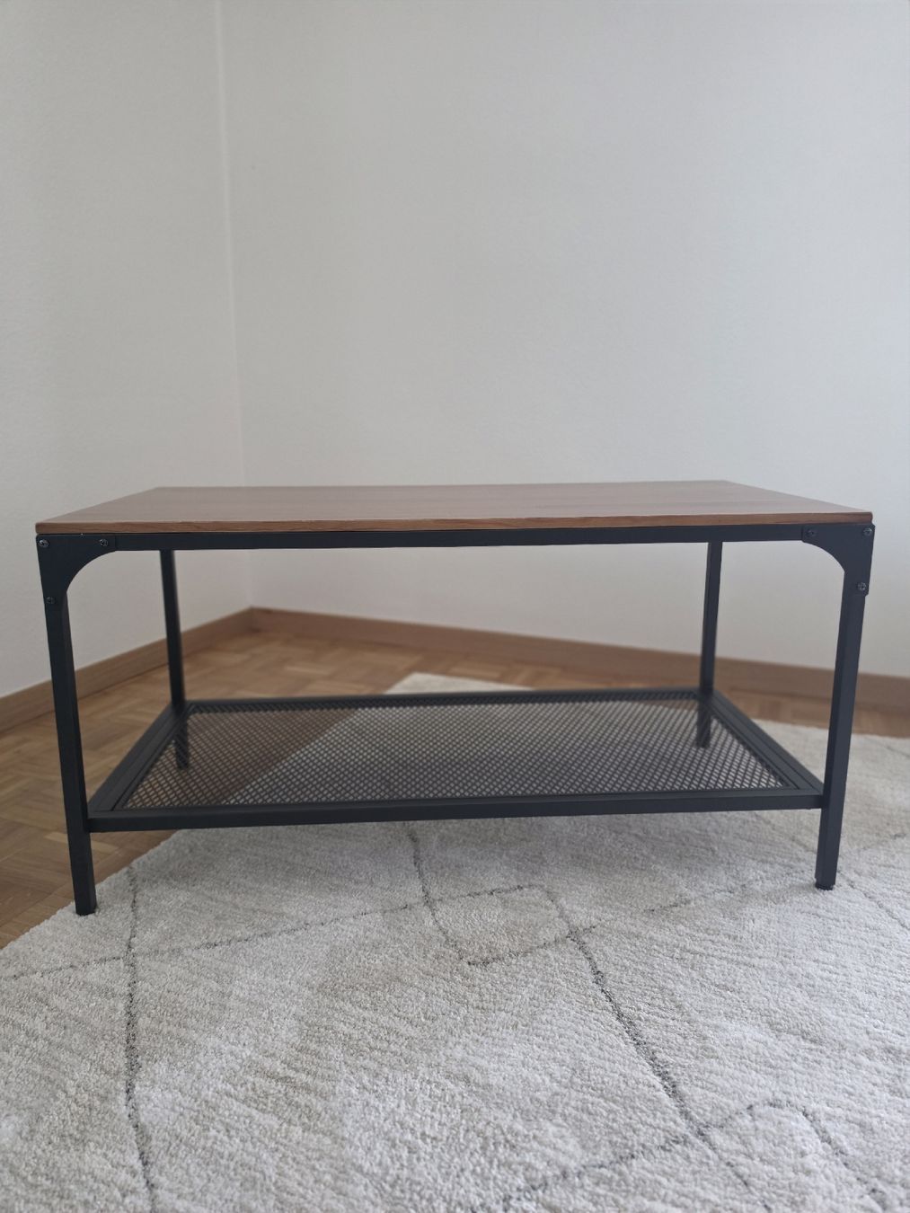 Ikea Tische: Coffee Table - Black, 99x46cm – Gebraucht aus Au ZH von and_6h5m 1
