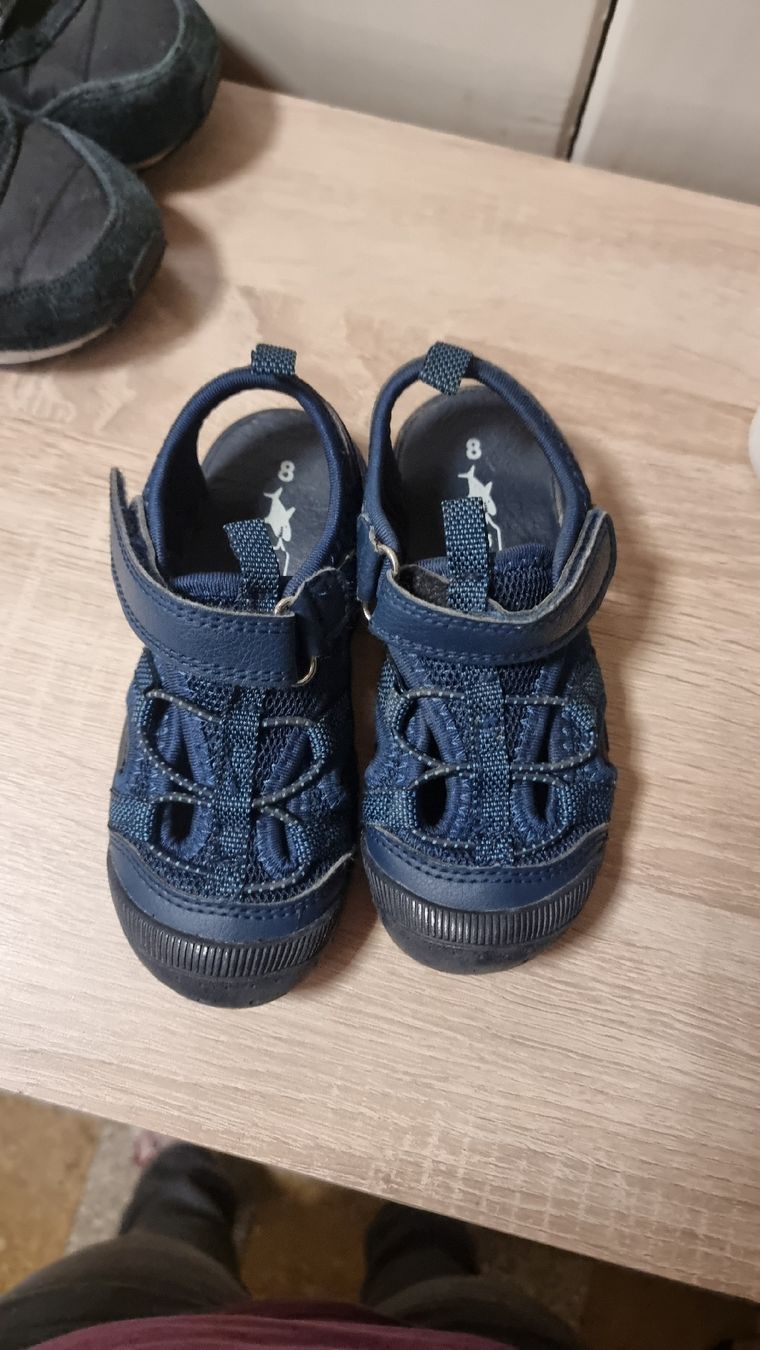 Scarpe per ragazzi: Jungs-Schuhe Gr.26 – Usato da Winznau venduto da soli9 2