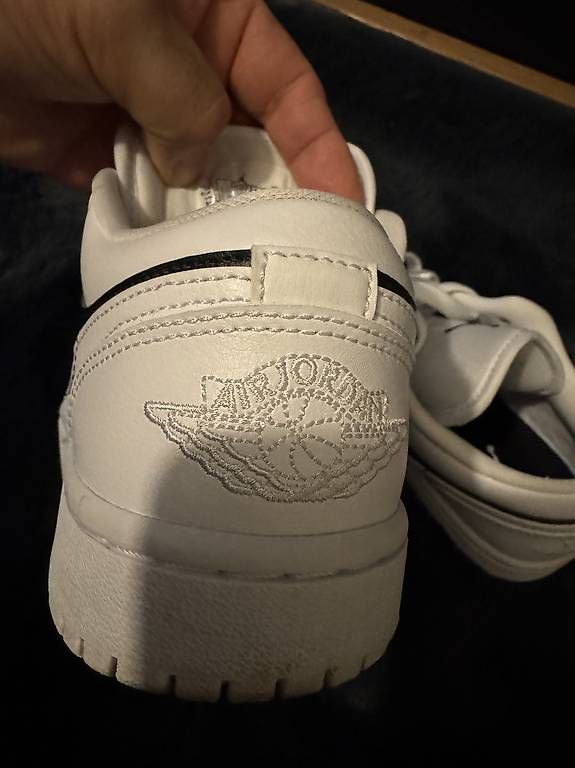 Scarpe da uomo: Nike air jordan  1 low panda  – Usato da Basel venduto da Geboten 2