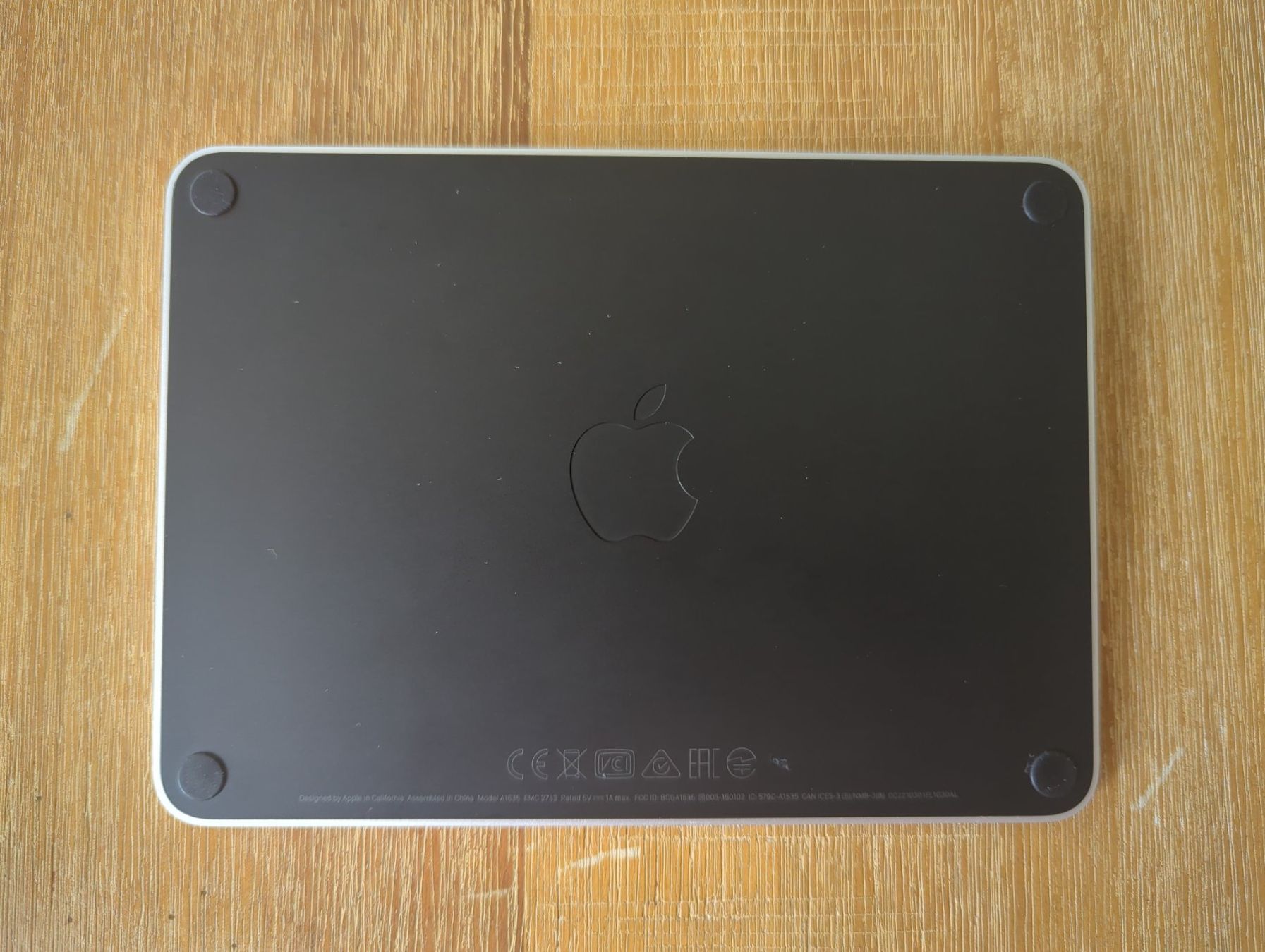 Apple Souris: Apple Magic Trackpad Schwarz – D'occasion à Bern par q-destry 1