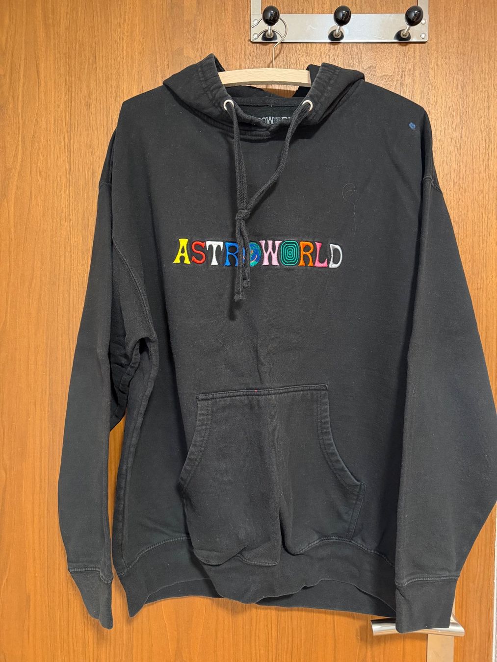 Maglioni & Felpe: Astroworld Hoodie Travis Scott – Usato da Kloten venduto da Sadushk