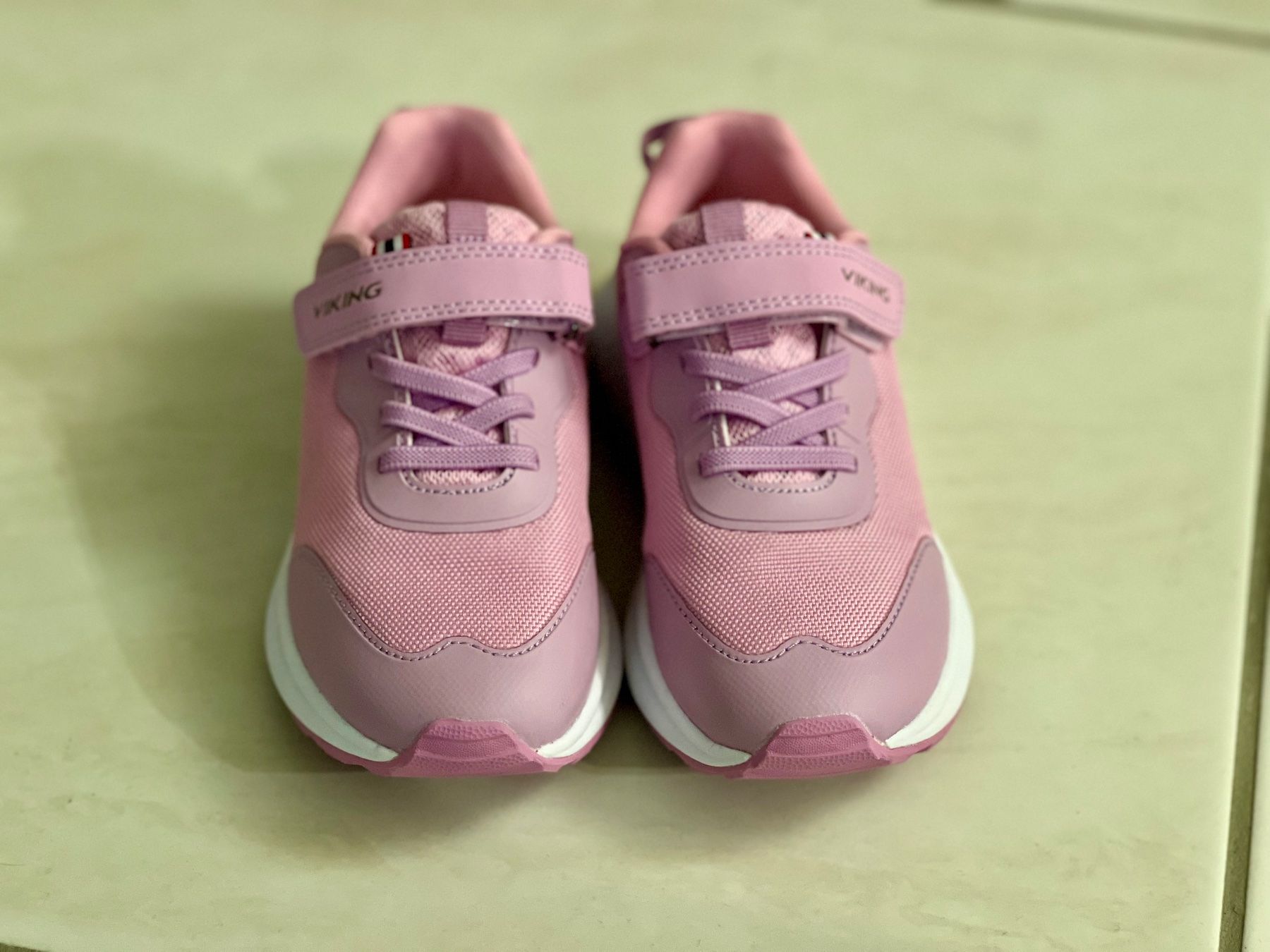 Viking Scarpe per ragazze: Neu Viking Turnschuhe 30 – Nuovo (secondo la descrizione) da Lupsingen venduto da Aniorek 1