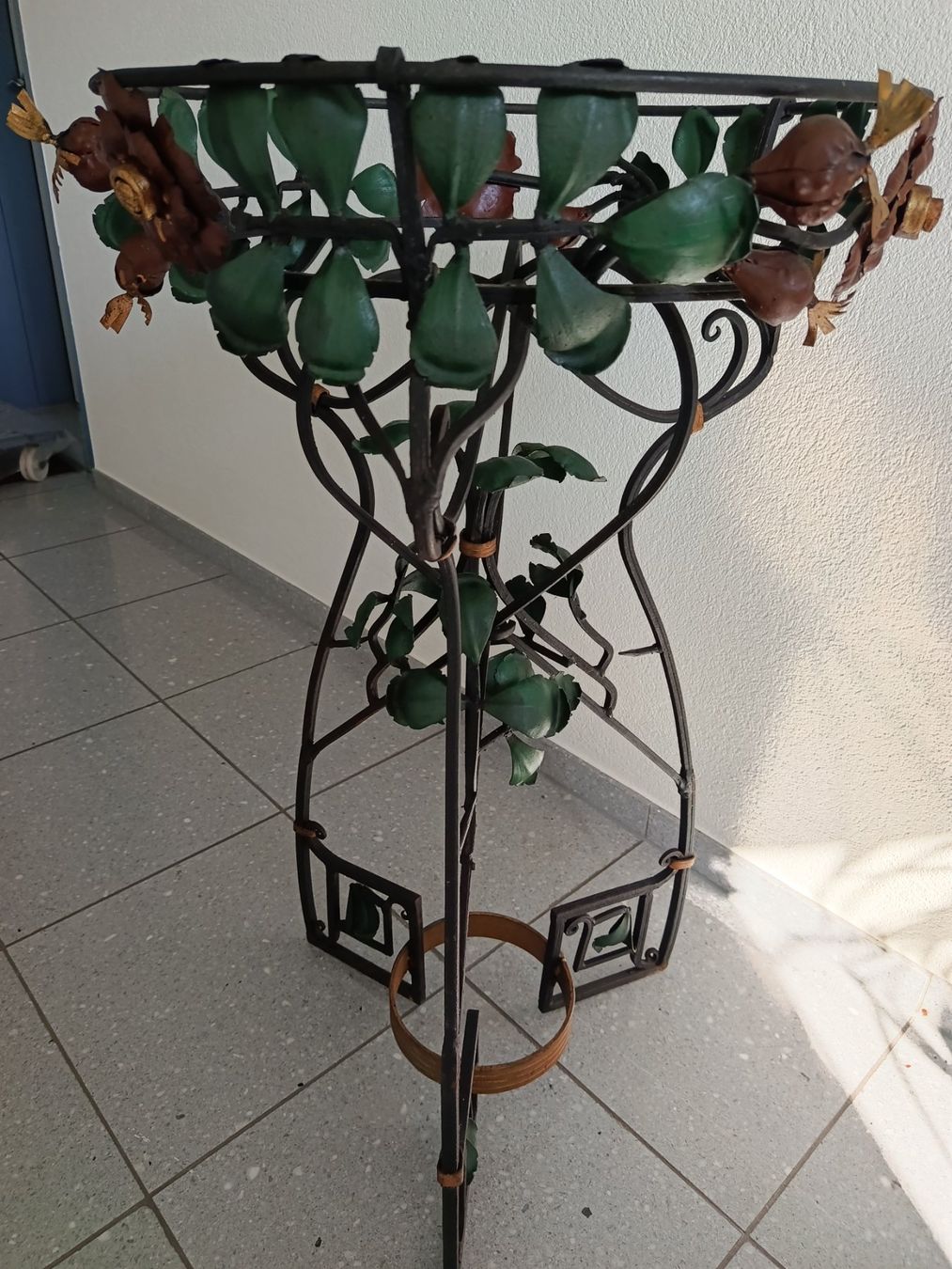 Sonstiges für Haushalt & Wohnen: Antiker Blumenständer – Gebraucht aus Mörschwil von Erwin8242 1
