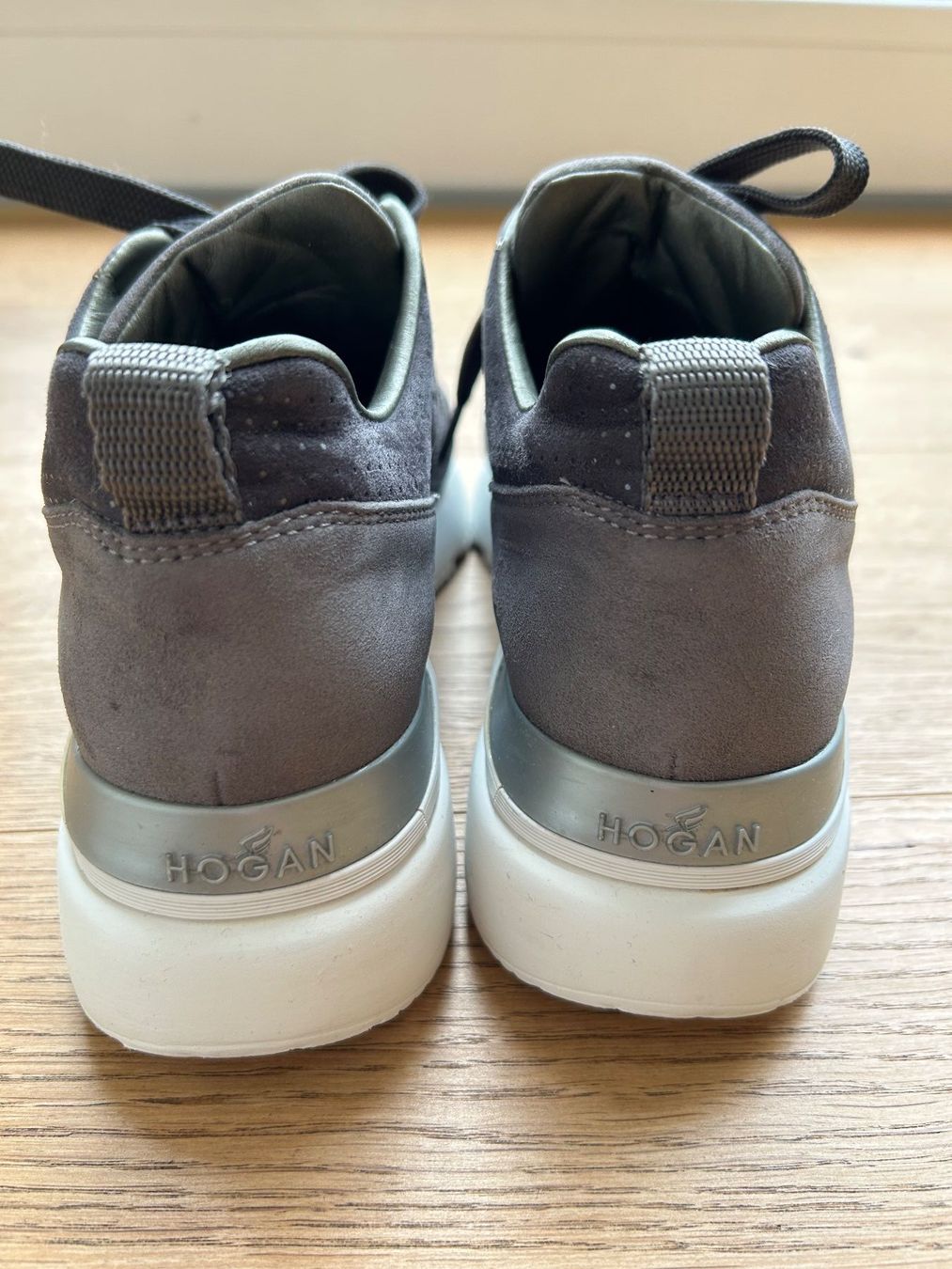 Hogan Scarpe da donna: Hogan Sneaker – Usato da Neftenbach venduto da cerbera01 1