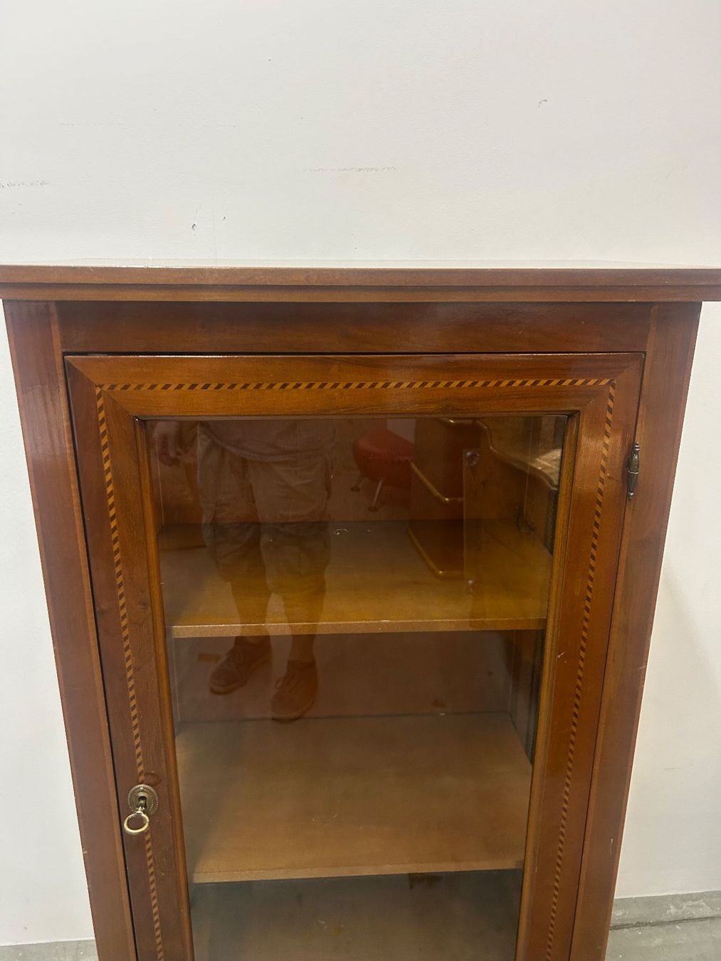 Vetrine: Vitrine Biedermeier Stil Kirschbaum 3-seitig verglast – Usato da Zürich venduto da Levelart 1