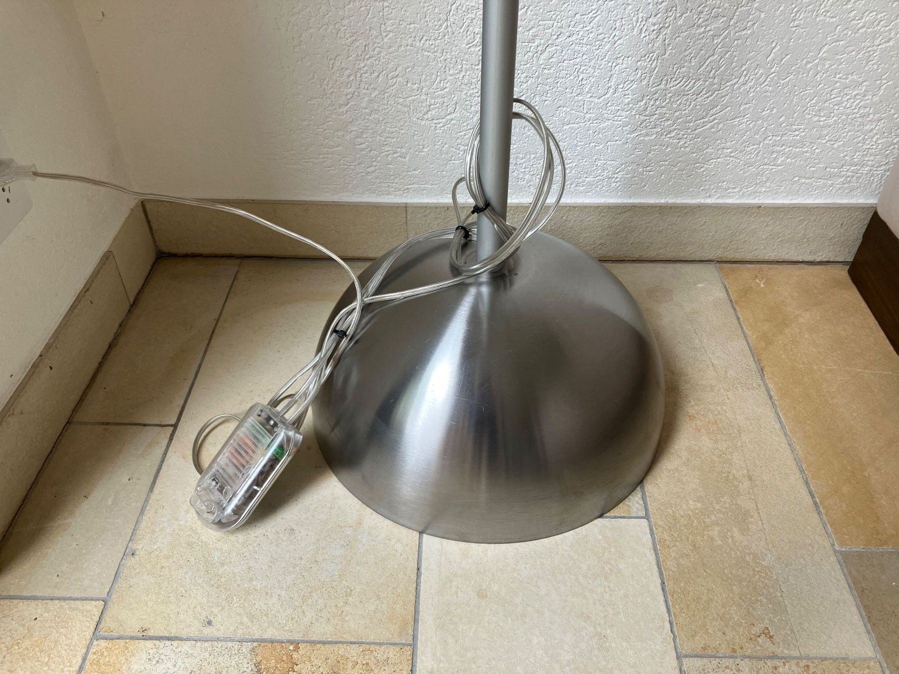 Lampade: Lampadaire avec arc pivotant – Usato da Vich venduto da SophieCo 1