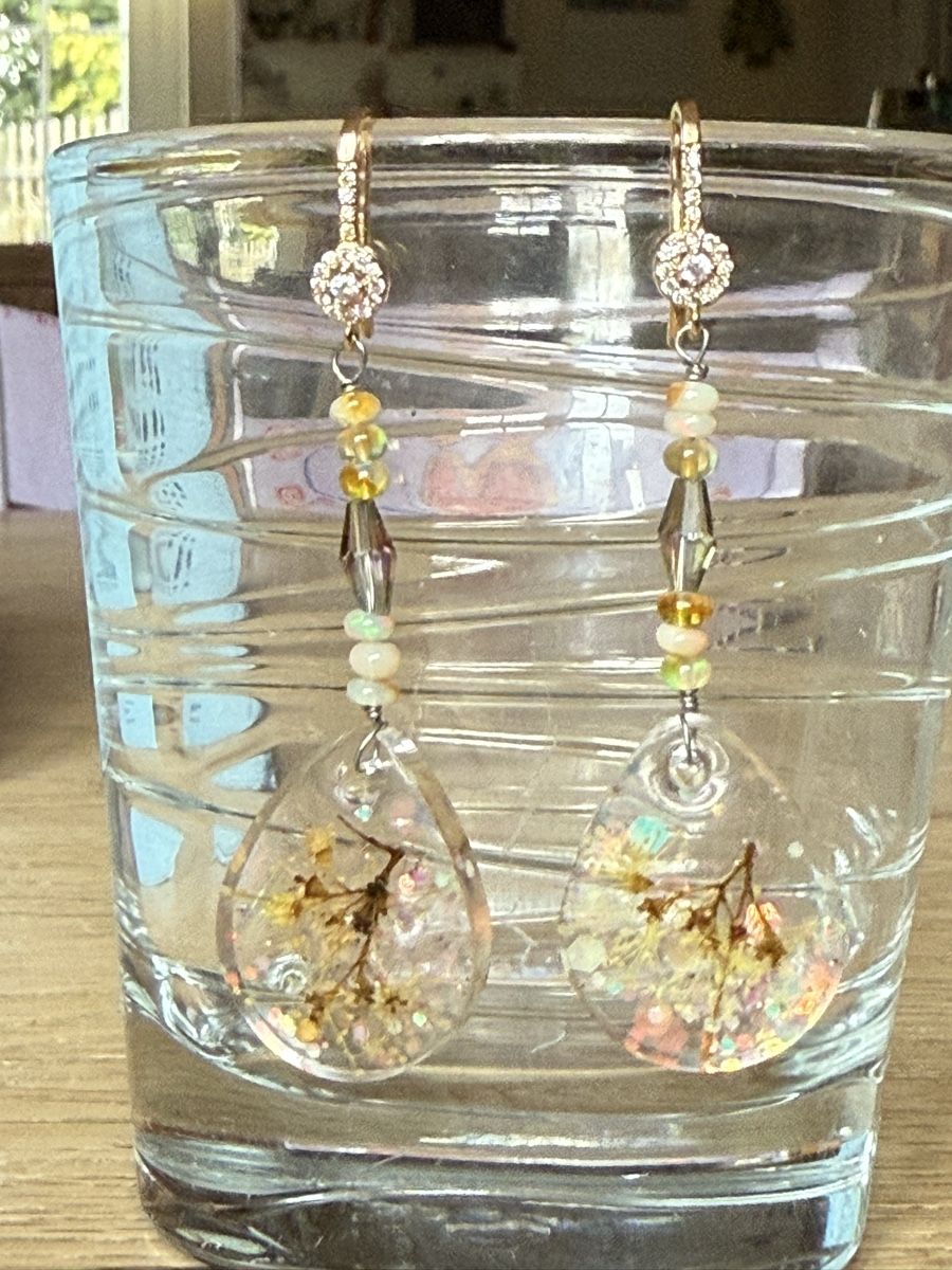 Orecchini pendenti & Orecchini a lobo: Wunderschöne Opal Ohrringe Unikat mit echten Blumen NEU – Nuovo e nell'imballaggio originale da Basel venduto da Chili007 8