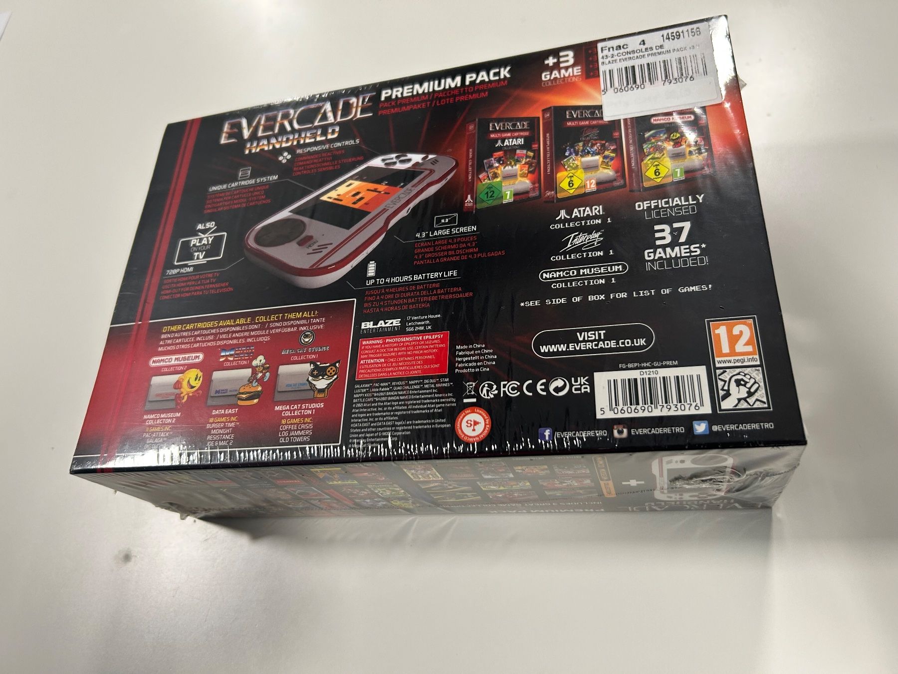 Konsolen: Evercade console starter pack very first version brand new – Neu und originalverpackt aus Pully von PongDayOne 3