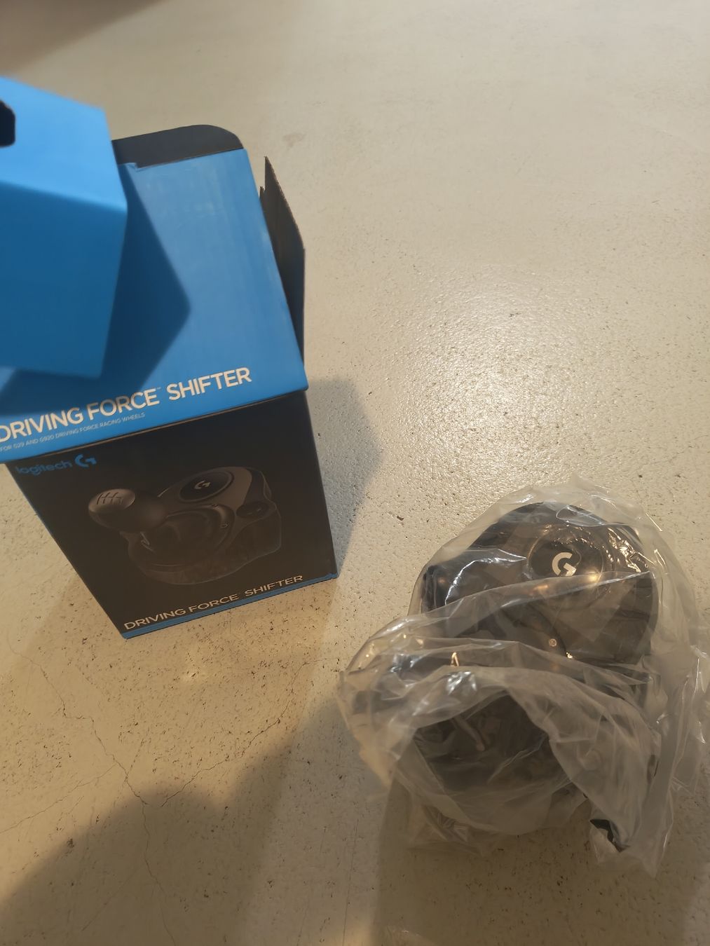 Logitech Manettes: Logitech Driving force Shifter – Neuf (Voir description) à Egerkingen par tin_5dpf 1