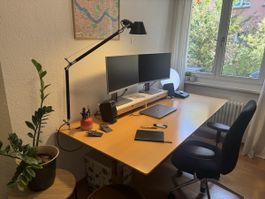 König + Neurath Talo elektr. höhenverstellbarer Schreibtisch