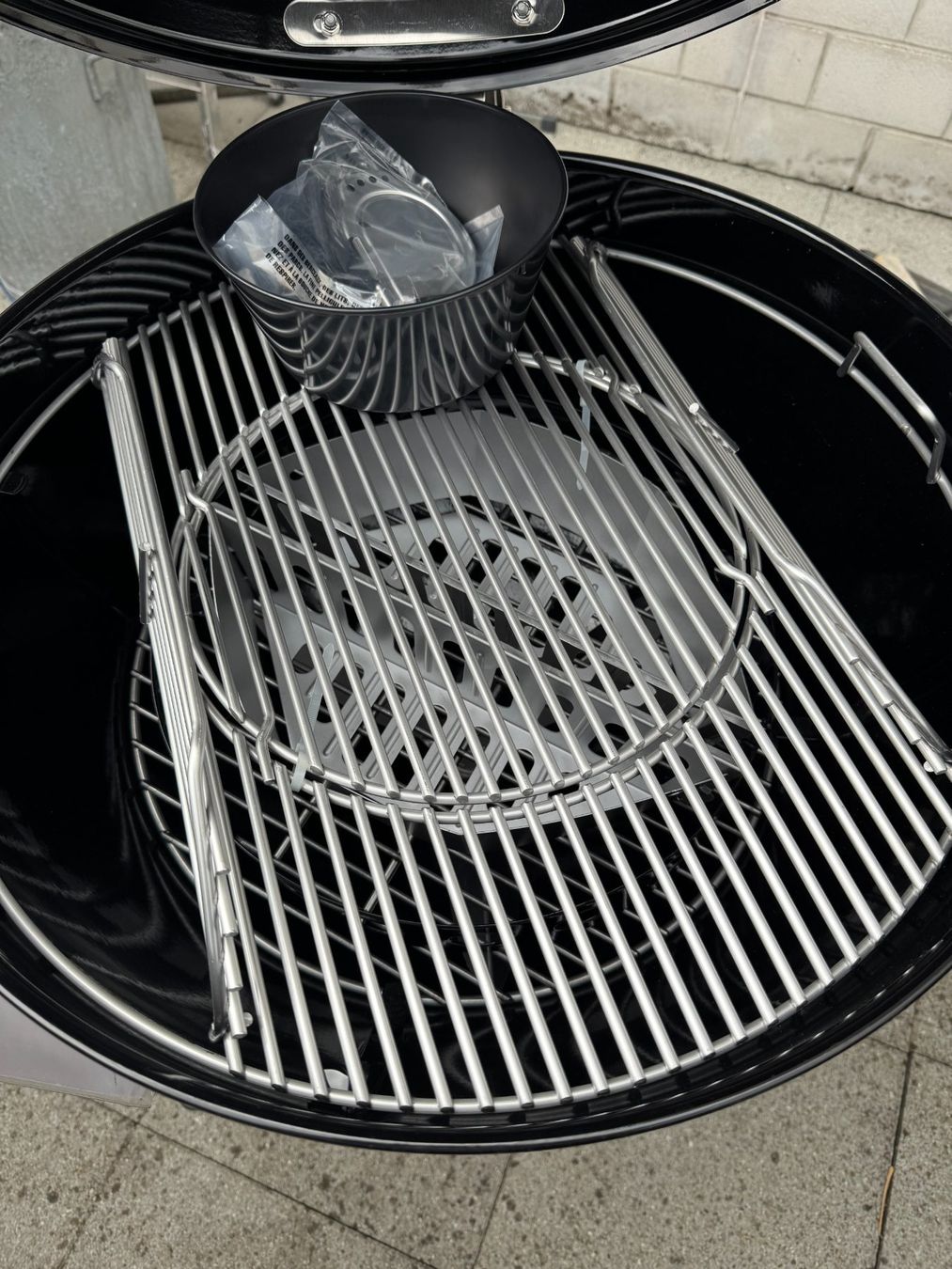 Weber Grils: Weber Holzkohlen grill – Neuf (Voir description) à Langnau.i.E par abs 5