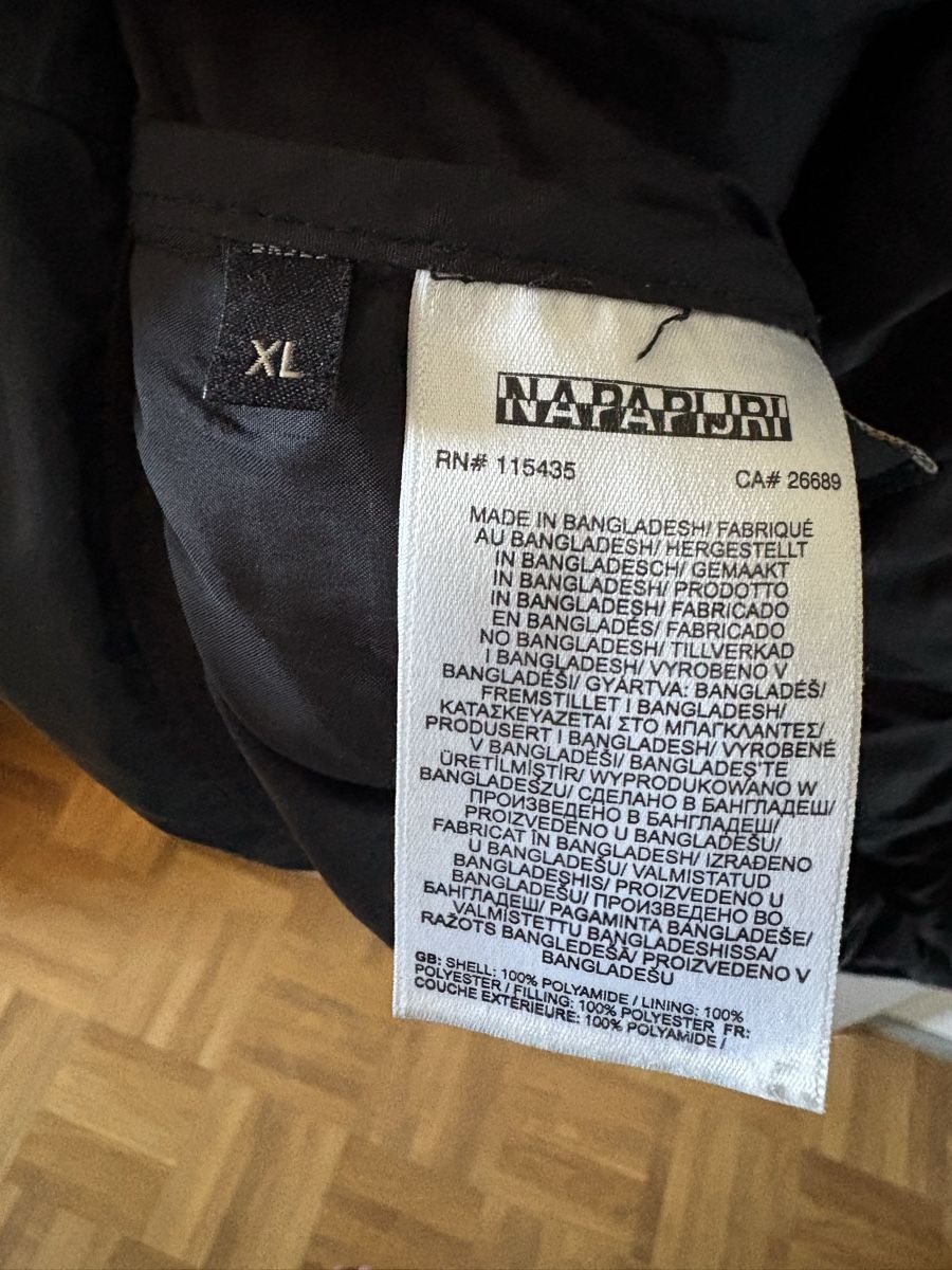 Napapijri Giacche: Napapijri RAINFOREST- Winterjacke black – Usato da Zürich venduto da lvxmei 4
