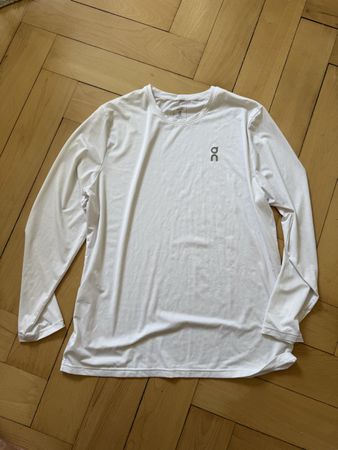 On Longsleeve (L)