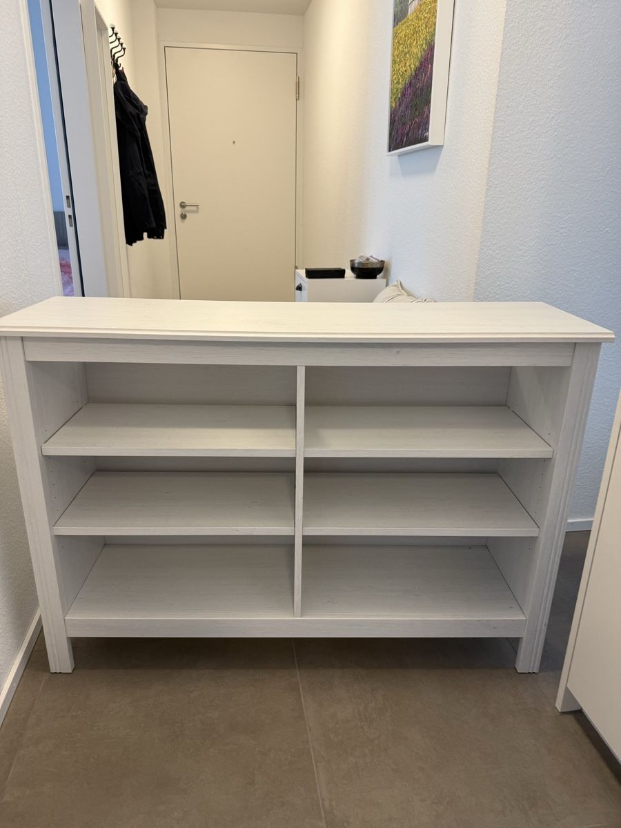 Ikea Scaffali: Ikea TV bench, shelving unit, bookcase - perfect condition – Usato da Binningen venduto da eli_9psr