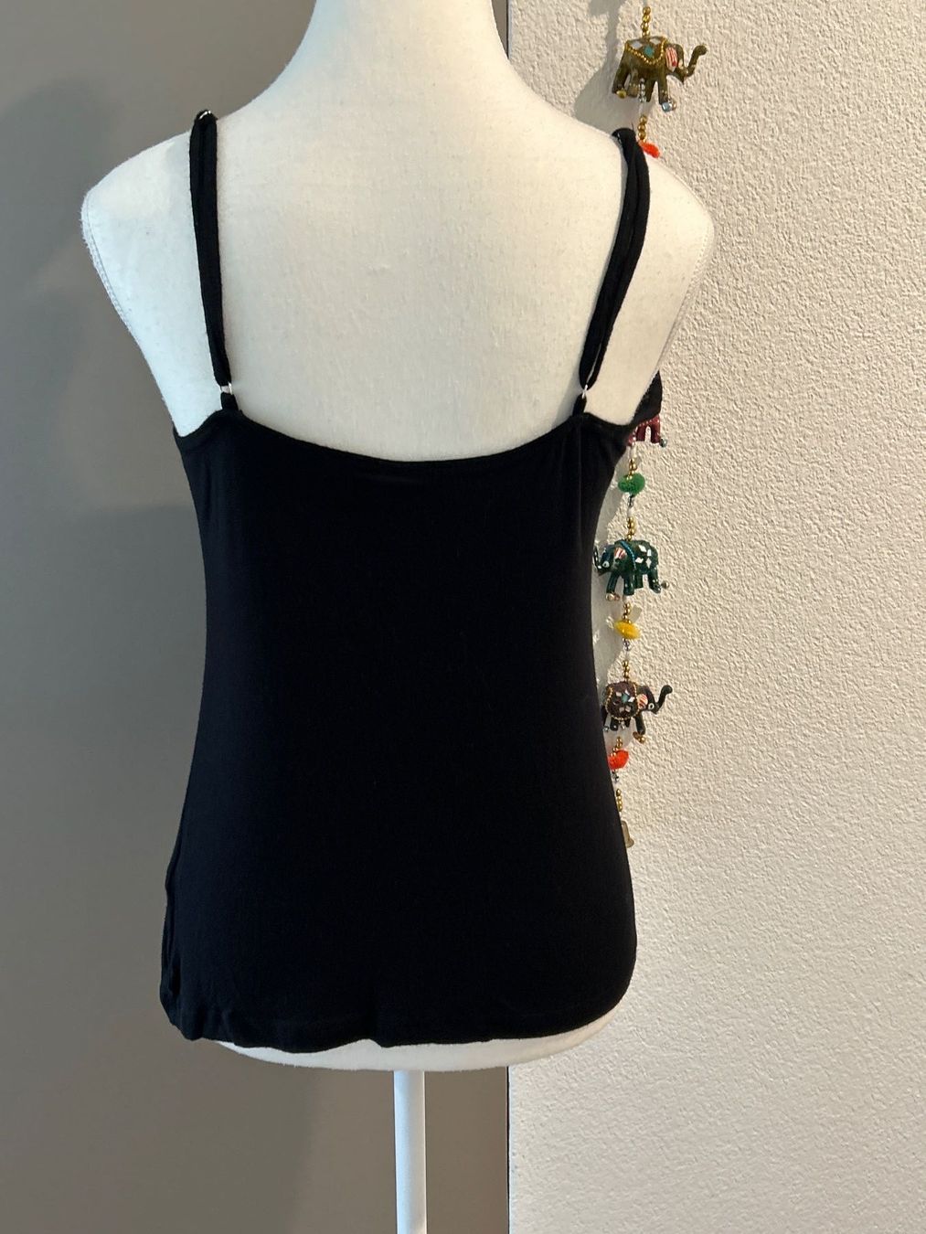 Top: Spaghettiträger-Top schwarz mit Spitze – Usato da Brunnen venduto da Nala2929 5