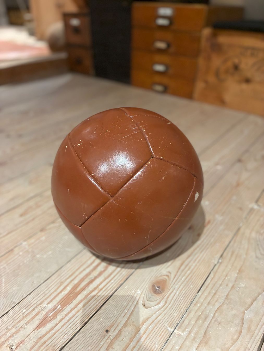 Bälle: Alter Lederball – Gebraucht aus Steffisburg von Reitschel5 1