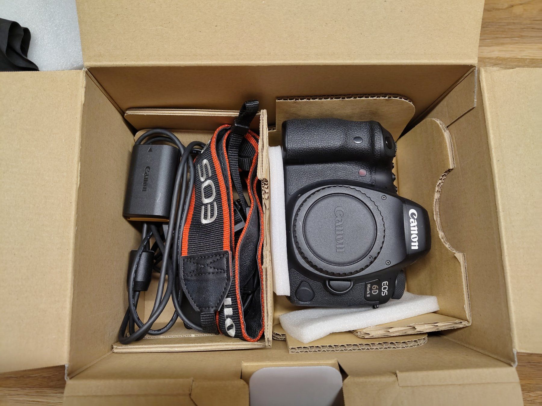 Canon Kamera: Canon EOS 6D MKII – Gebraucht aus Stans von bergsicht42 5