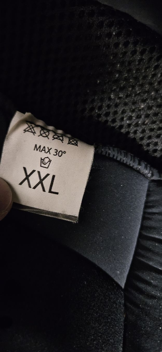 Airoh Caschi & visiere: Motorradhelm Airoh Grösse XXL – Usato da Buochs venduto da buochser6 4