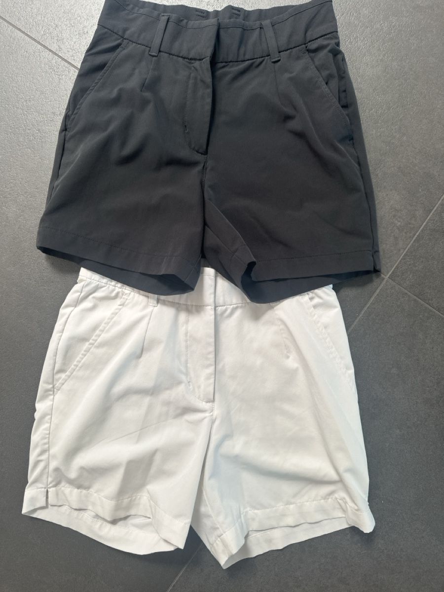 Nike Lotti di vestiti: Nike Golfshorts Gr. XS, 2 Stück – Nuovo (secondo la descrizione) da St. Gallen venduto da Ursula66