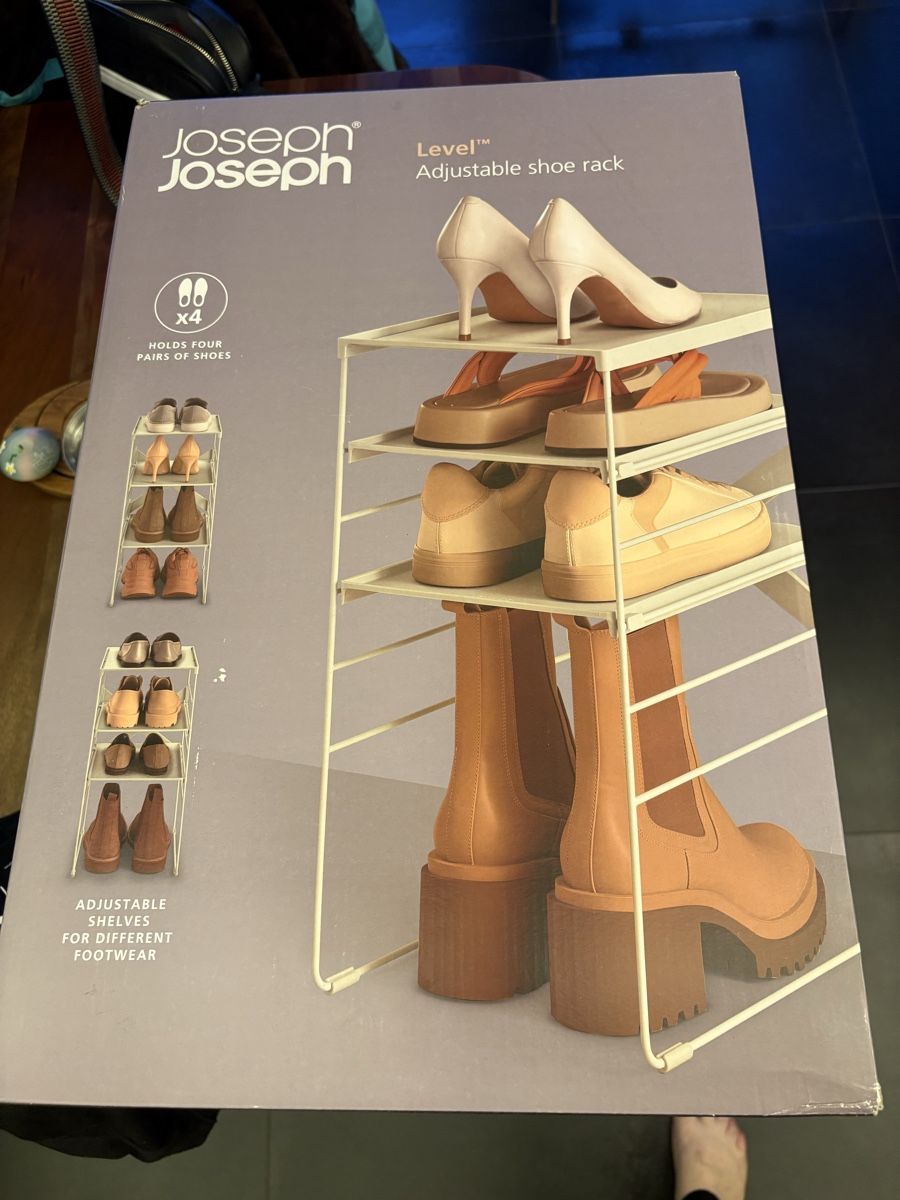 Regale: Joseph Joseph - Étagère à chaussures réglable – Neu und originalverpackt aus Vufflens-la-Ville von newlifegva
