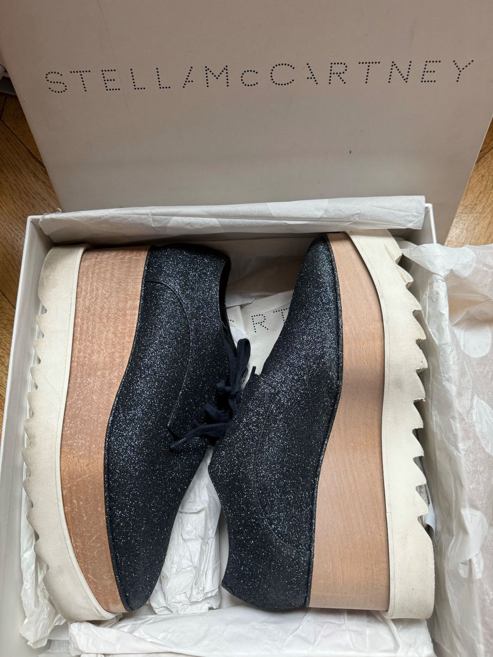 Stella McCartney Chaussures femmes: Chaussures compensées Stella McCartney – D'occasion à Genève par Rachelp13