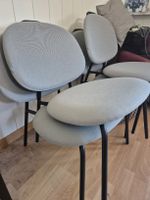 Set: 4 Stk. moderne Stühle IKEA, hellgrau, Top Zustand