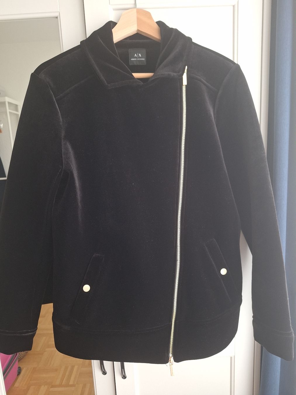Armani Giacche: Armani Exchange Veste Taille M Velours Noir – Usato da Fribourg venduto da cov_5s7x 2