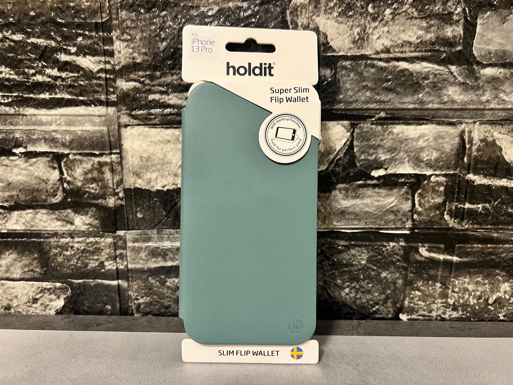 Apple Cover & Protezioni schermo: Holdit Slim Flip iPhone 13 Pro – Nuovo e nell'imballaggio originale da Bern venduto da No1e