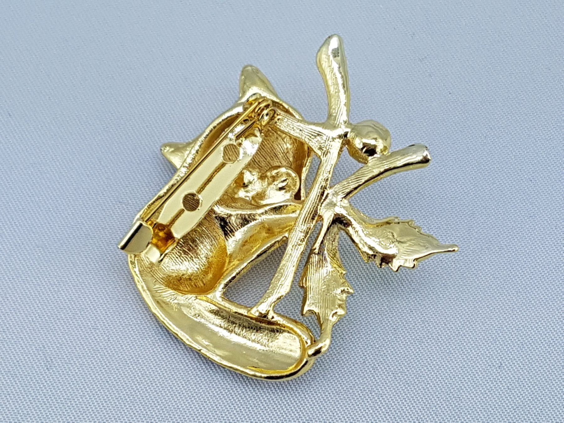 Broschen & Nadeln: Brosche - WASCHBÄR mit Glitzersteinen - Neu - 4,5x3,5cm – Neu und originalverpackt aus Grenchen von Yamahwildstar16 2