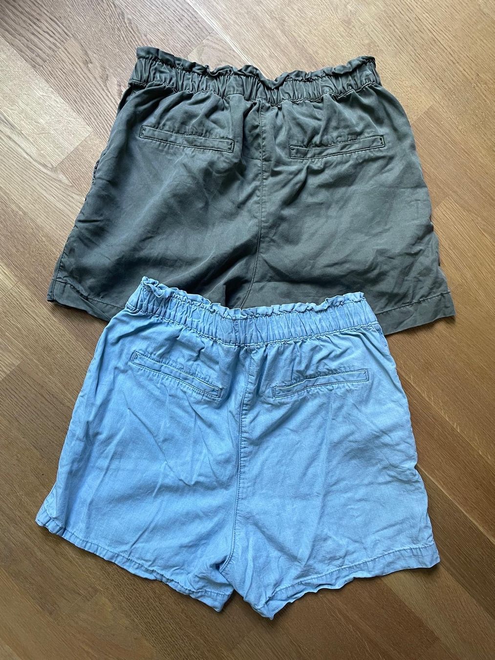 H&M Pantaloni: Duo-Pack für Sommerbeine!! – Usato da Zürich venduto da bia_8hxd 1